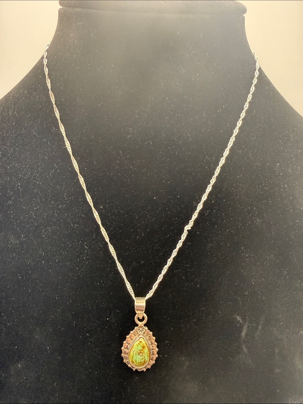 925 Sterling Silver Green Turquoise Teardrop Stone Pendant Necklace 18” - Picture 3 of 9